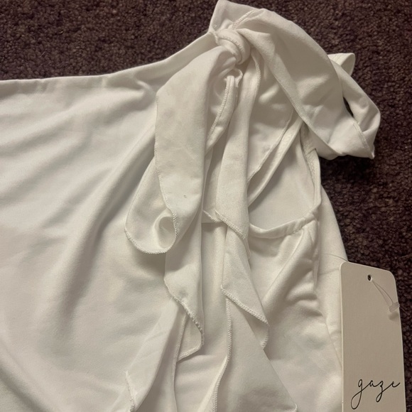 Live in the Moment Inspired White T Shirt - Picture 2 of 3